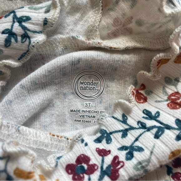 Wonder Nation Floral Ruffle Top - Picture 2 of 2